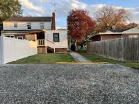 Private Guest house with Parking and Wi-Fi in a Central Location - Condos