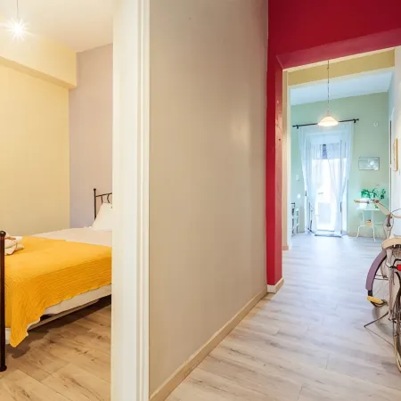 Kalamata Rose Nest - Urban Comfy Escape
