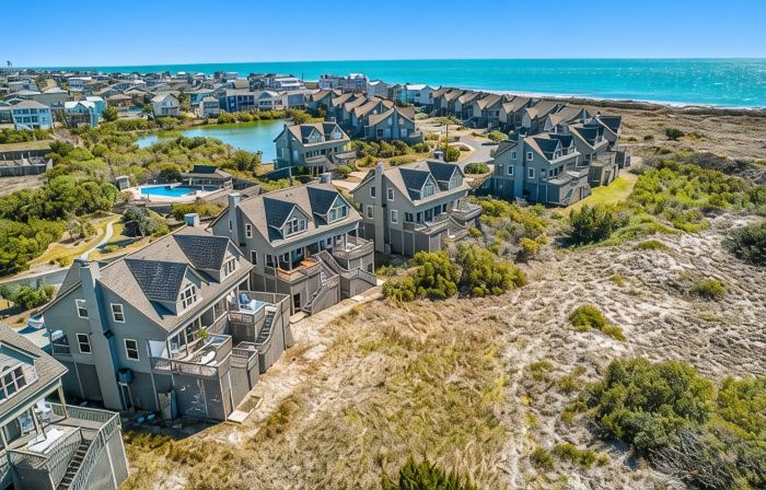 Two Beaches & Pool, Renovated Townhome on Nature Preserve at Serenity Point