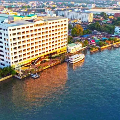 The Royal River Hotel Hotels near Wat Phakhineenad Voravihara