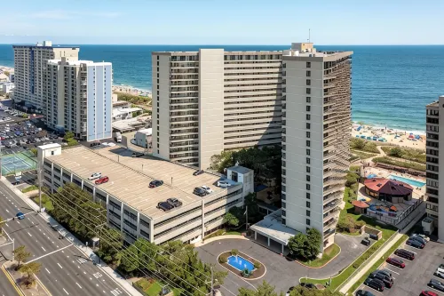 Oceanfront Luxury at Sea Watch 1209 - Renovated 3Br Condo with Incredible Views - Jacuzzi