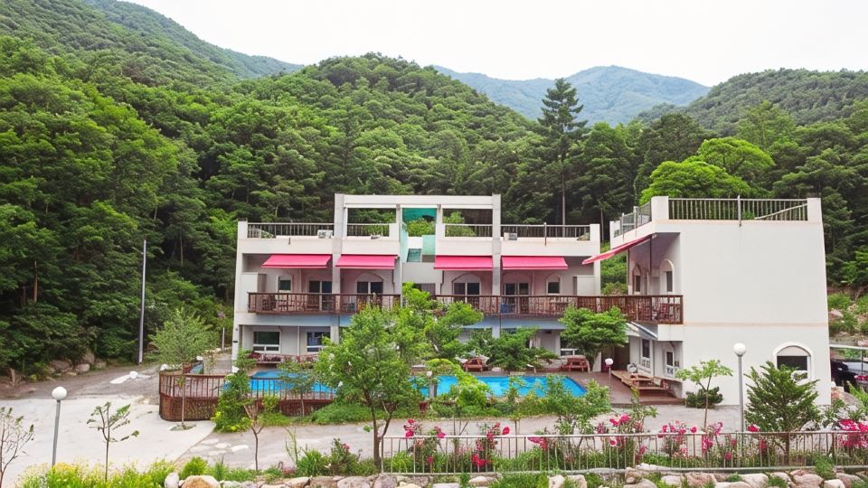 Yangsan Ma Maison Pension
