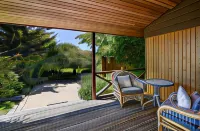 Manata Homestead & Lodge - Lodges
