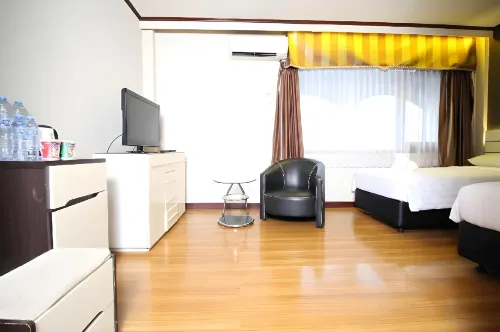 Kumala Hotel Bandung - 2-Star