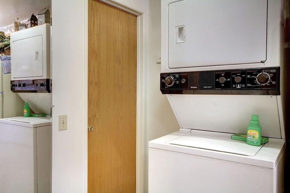 Photo 6 of 6
