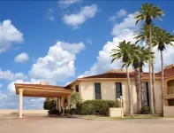 Super 8 by Wyndham Corpus Christi Northwest Отели в г. Корпас Кристи