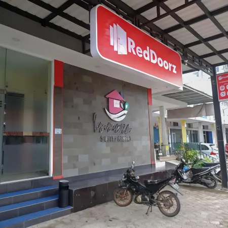 RedDoorz Near Taman Pantai Alam Indah Tegal