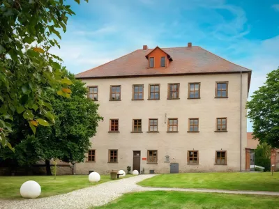 Resort Schloss Auerstedt Hotels in der Nähe von EKZ Glockenhofcenter