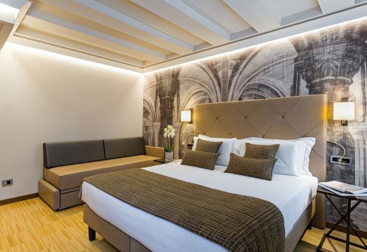 베니스 마조르 콘실리오 사진