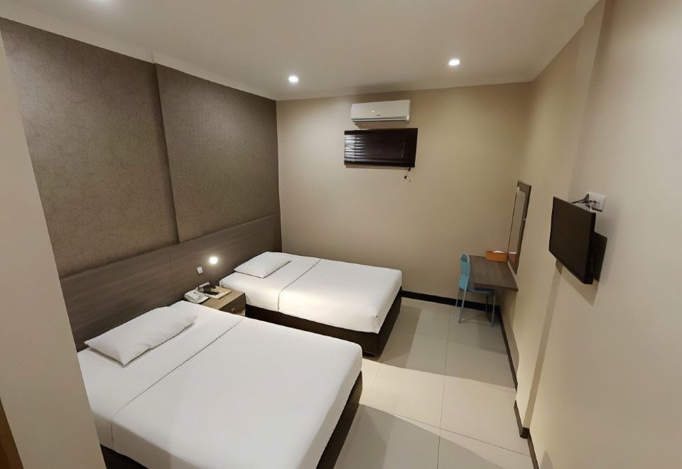 Permata Hotel - Housity