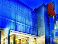 Golden Flower by Kagum Hotels Hotel dekat Summit Factory Outlet