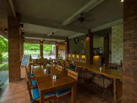 Kubu Cempaka Seminyak Hotels near Sunset Road