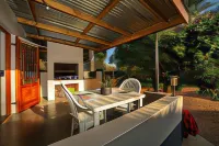 Sandy's Place Hotels in Barrydale