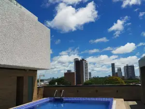 Tryp by Wyndham Santa Cruz