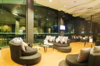 Alvarez Hotel Hotel di Huai Rat