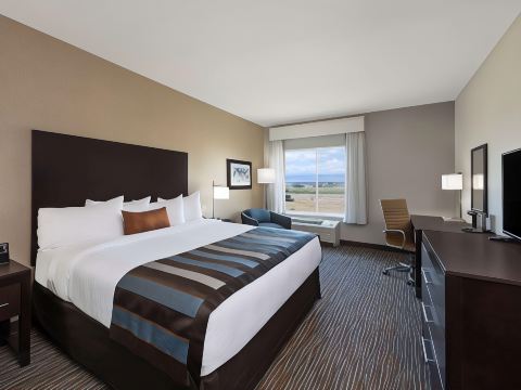 Travelodge by Wyndham Edson 2409079 Alberta Ltd.