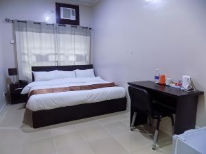 Posh Hotel and Suites Ikeja