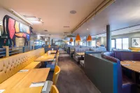 Premier Inn Newton Abbot فنادق في نيوتون أبوت