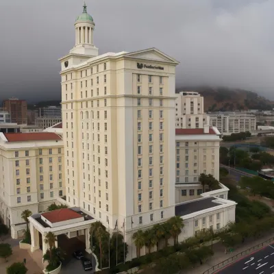 Southern Sun the Cullinan Отели рядом с достопримечательностью «Театр «Артскейп»»