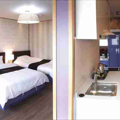 Pearl Business Hotel Rooms
