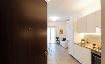 Brenta Top Floor - MM3 Yellow Line