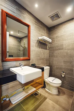 The Cakra Hotel Отели рядом с достопримечательностью «Сингападу Баньян Три»