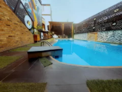 Olympus Hotel & Suites