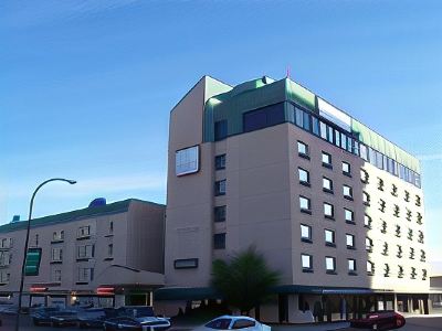 Nomad Hotel & Suites