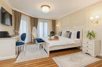 Grant Boutique Hotel Hotels near Hungarian Statue of Liberty