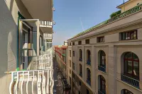 The Boutique Napoli Suite