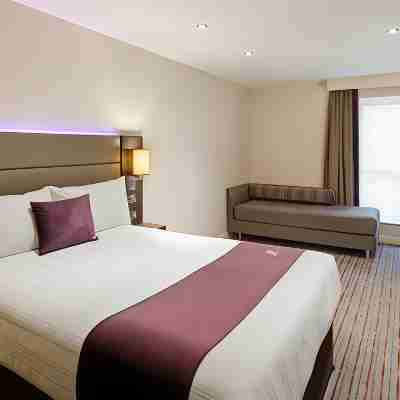 Premier Inn Farnborough West (Southwood) Rooms