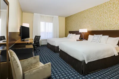 Fairfield Inn & Suites Wheeling at the Highlands Отели рядом с достопримечательностью «Публичная библиотека Огайо»