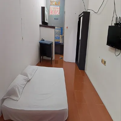 Griya Euis Dan Aisha Syariah Hotel dekat Taman Fosil KP3B Serang