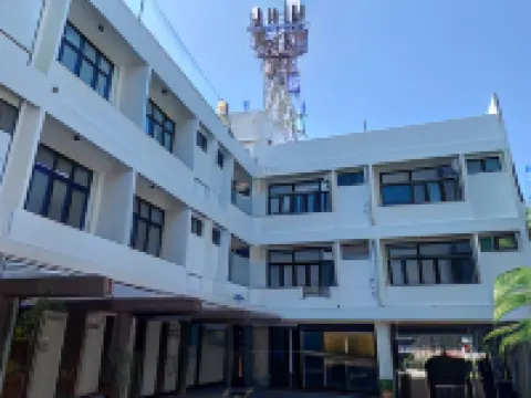 蘇巴斯旅遊酒店 鄰近賈夫納堡的酒店