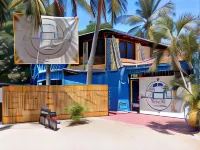 Tower Bridge Hostel Hotels in Bajos de Chila