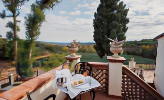 Masia Can Viver - Olive Oil Tourism B&B