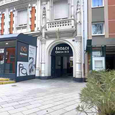 Hôtel QUAI33 Hotel Exterior