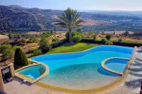 Amazing Luxury Villa, Enormous Heated Pool Jacuzzi, Gym, Games Room in Paphos, - Villaer