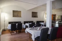 Hotel Erlenbacher Hof Hotels in Karben