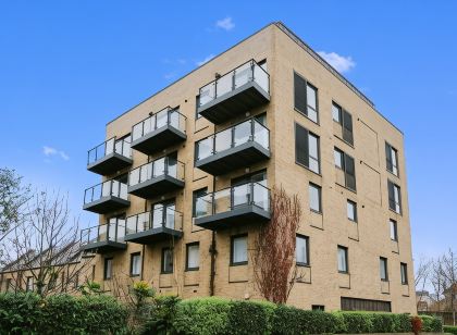 Hybrid Resi - Greenwich