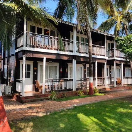 Casa Seaesta Beach Cottages and Suites