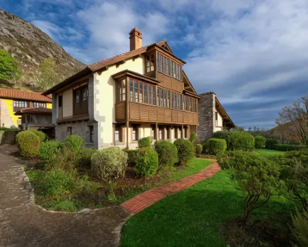 La Montaña Mágica Alojamiento Rural Hoteles en Llanes