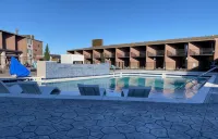 Best Western Premier Denver East - Rooftop Pools