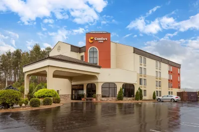 Comfort Inn North of Asheville Hotels in Marshall