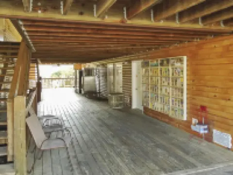 White Wing Lodge Hotels in Stone County