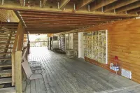 화이트 윙 로지