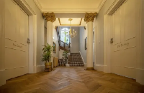 เดอะ คลาเรนดอน