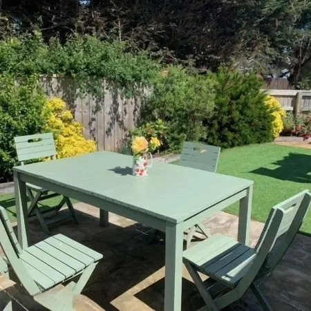 Queen Bower Farm Lodge