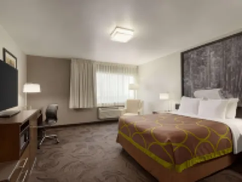 Super 8 by Wyndham Eureka Hotels in Eureka