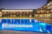 Sky Blue Hotel & Spa - Pools